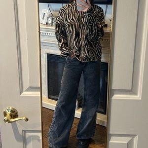 Brand: Zara, Size: small, Color: Black/brown, Model Height: 5’5”